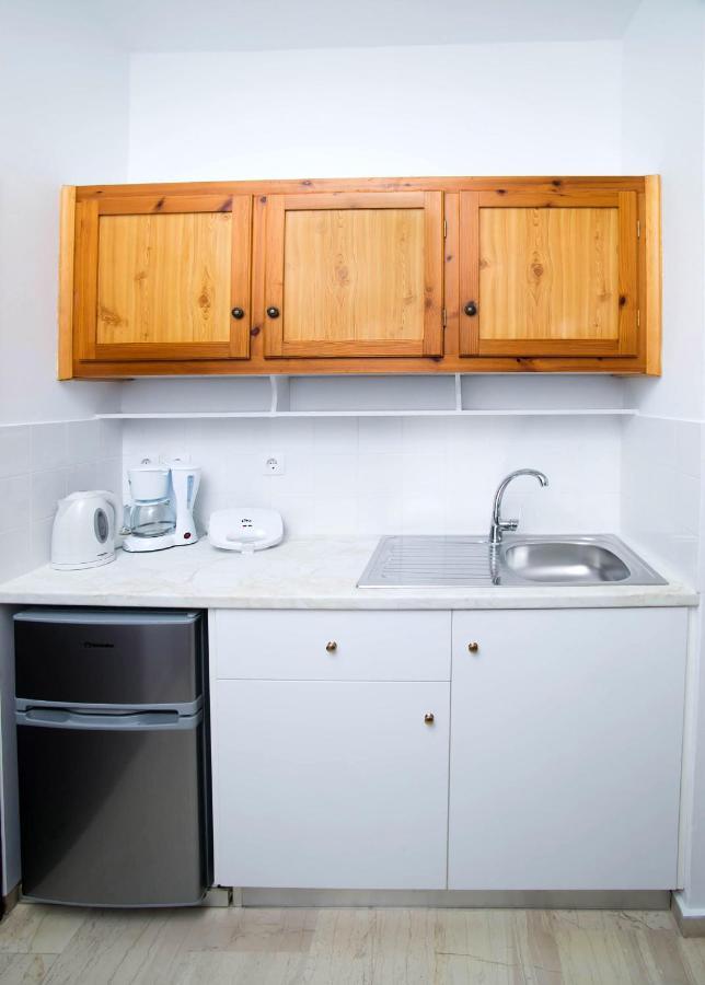 Pelagos Seafront Accommodation - Maria Myrties エクステリア 写真