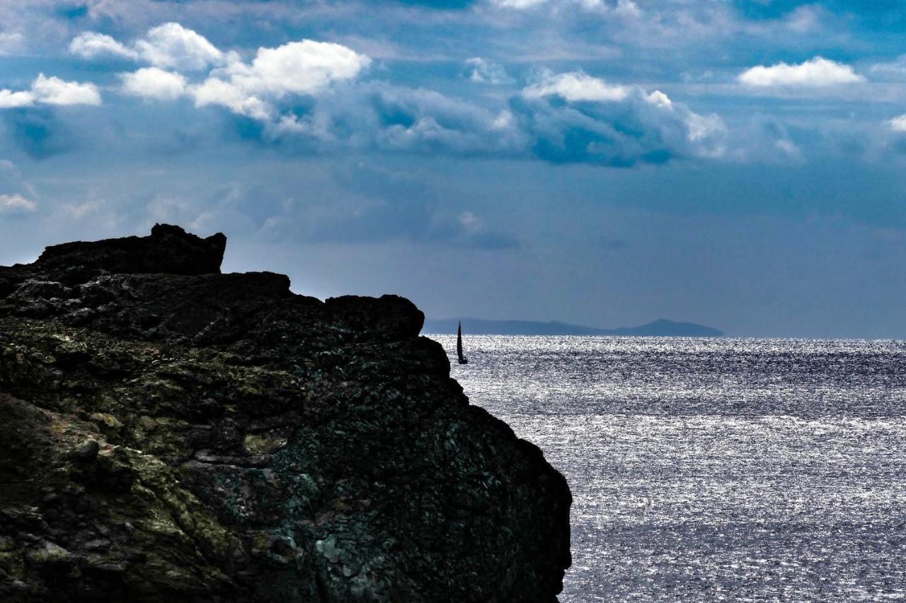 Pelagos Seafront Accommodation - Maria Myrties エクステリア 写真