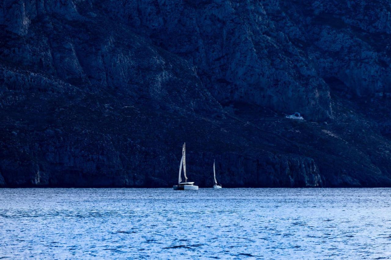 Pelagos Seafront Accommodation - Maria Myrties エクステリア 写真