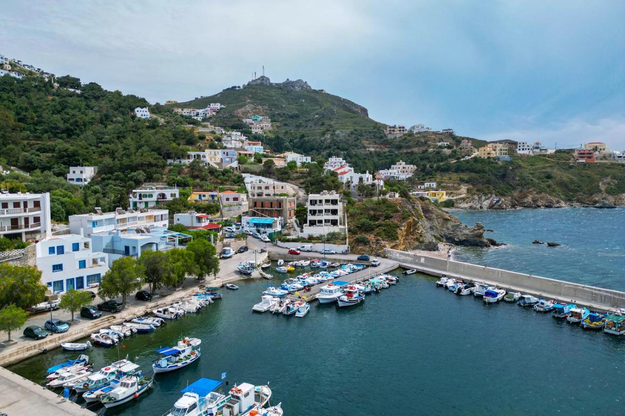 Pelagos Seafront Accommodation - Maria Myrties エクステリア 写真