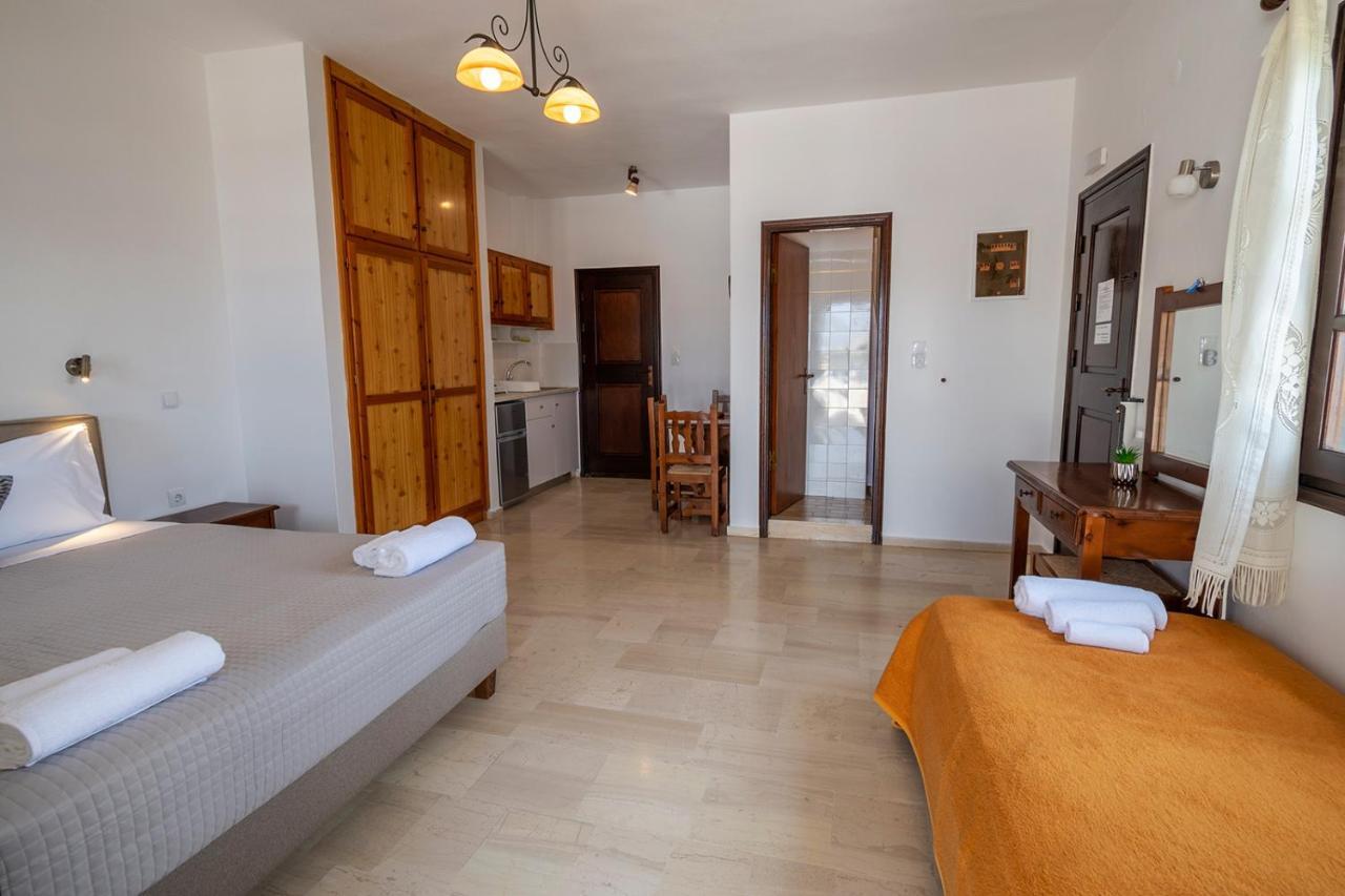 Pelagos Seafront Accommodation - Maria Myrties エクステリア 写真