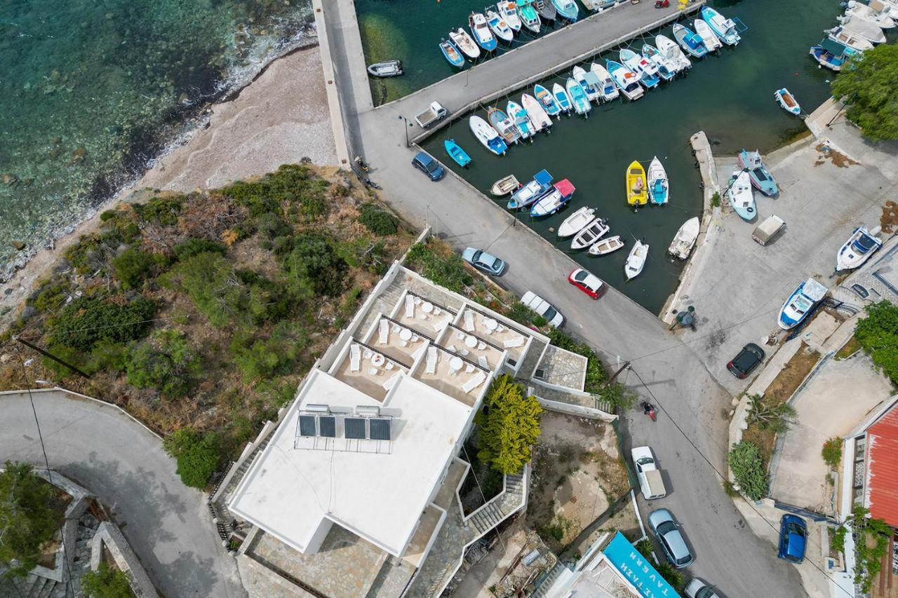 Pelagos Seafront Accommodation - Maria Myrties エクステリア 写真
