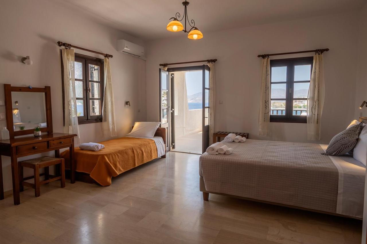 Pelagos Seafront Accommodation - Maria Myrties エクステリア 写真