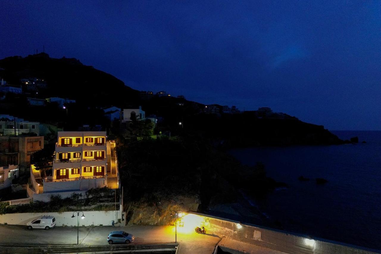 Pelagos Seafront Accommodation - Maria Myrties エクステリア 写真