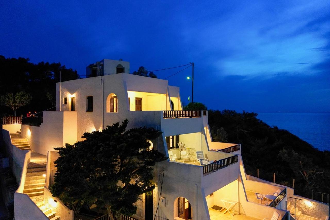 Pelagos Seafront Accommodation - Maria Myrties エクステリア 写真
