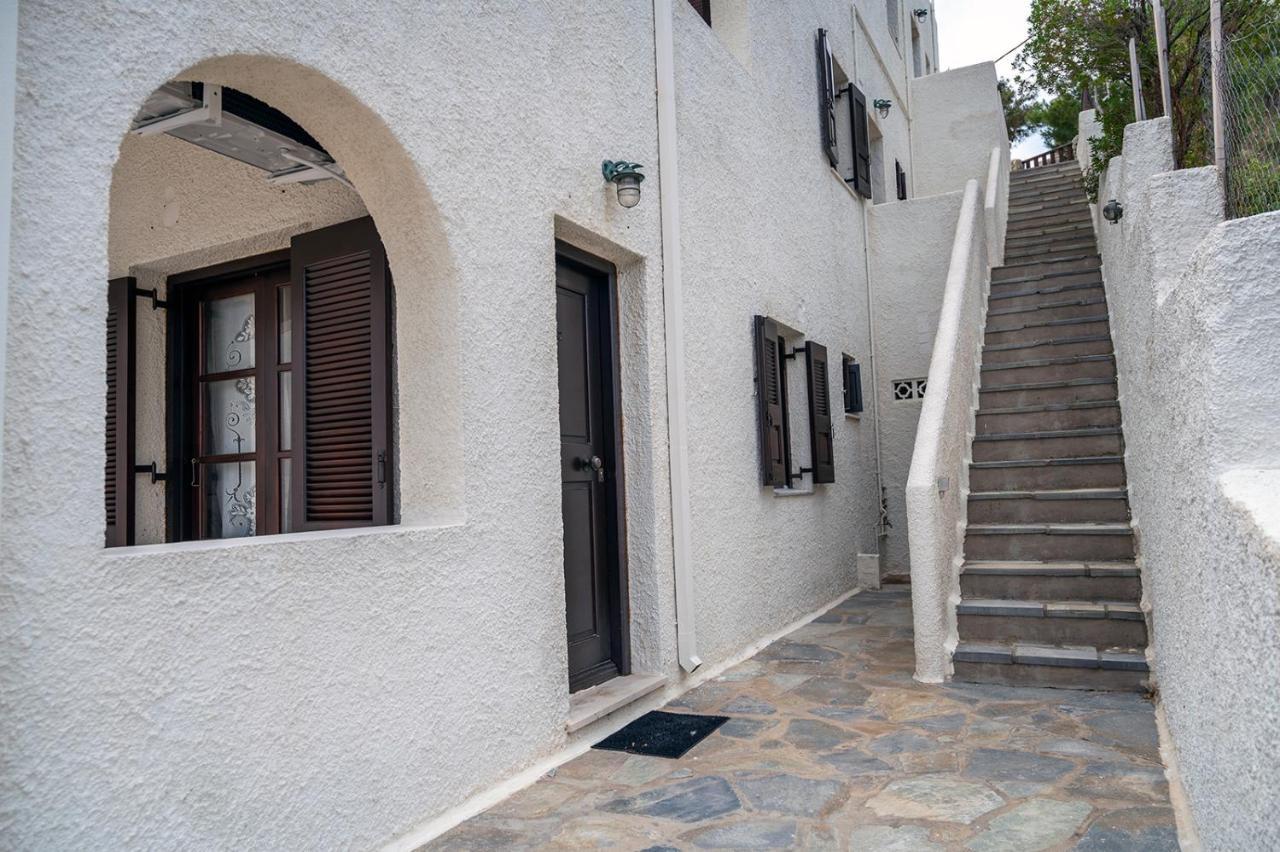 Pelagos Seafront Accommodation - Maria Myrties エクステリア 写真