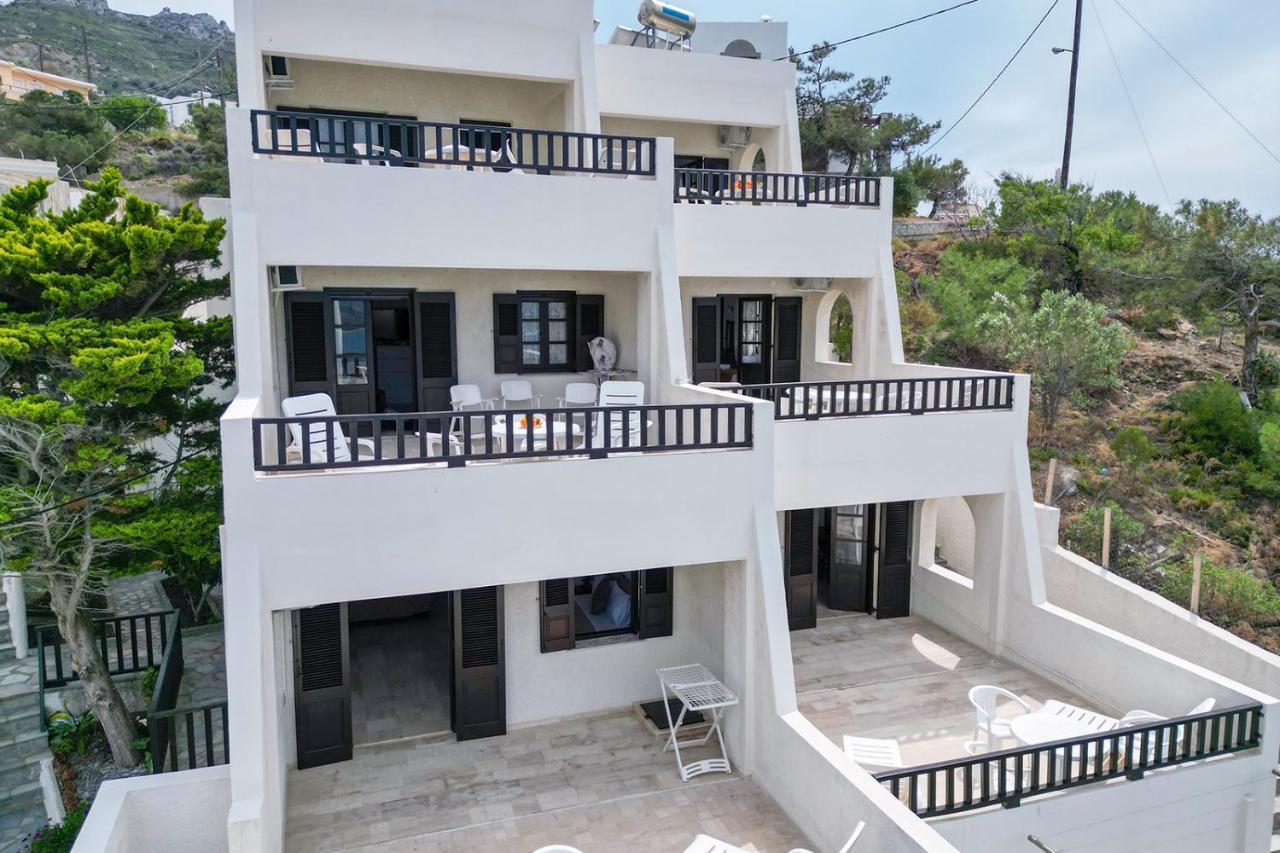Pelagos Seafront Accommodation - Maria Myrties エクステリア 写真
