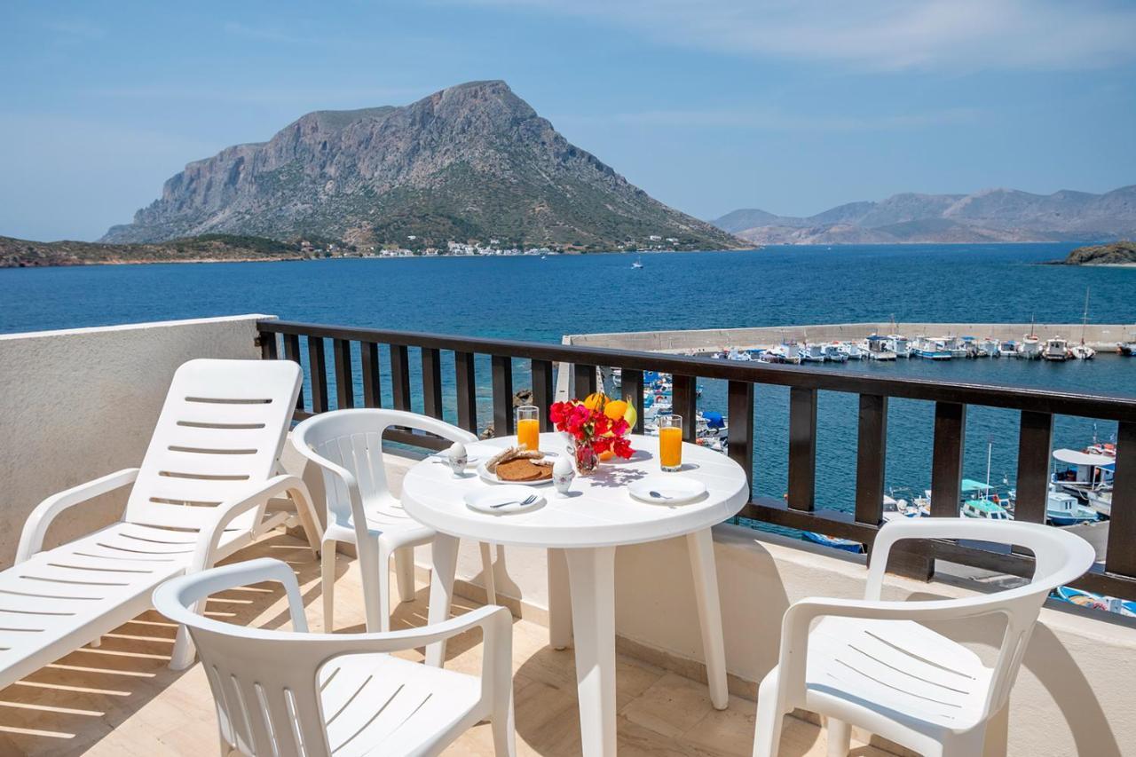 Pelagos Seafront Accommodation - Maria Myrties エクステリア 写真